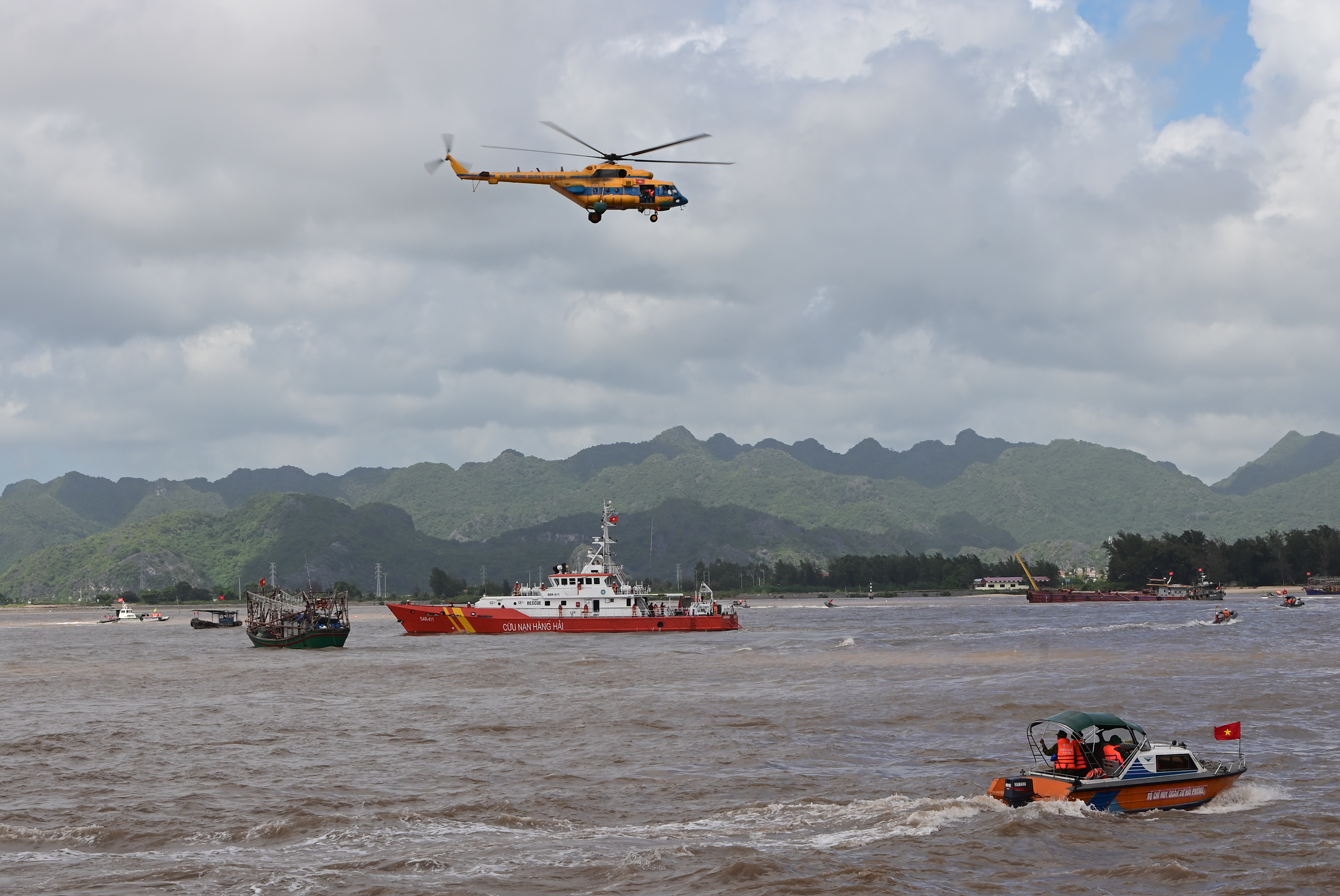Chủ động phòng, chống sạt lở, bảo đảm an toàn tính mạng, tài sản của nhân dân trước và trong mùa mưa lũ